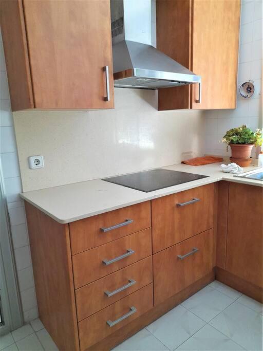 Gran Apartamento Cerca Del Aeropuerto Daire El Prat de Llobregat Dış mekan fotoğraf